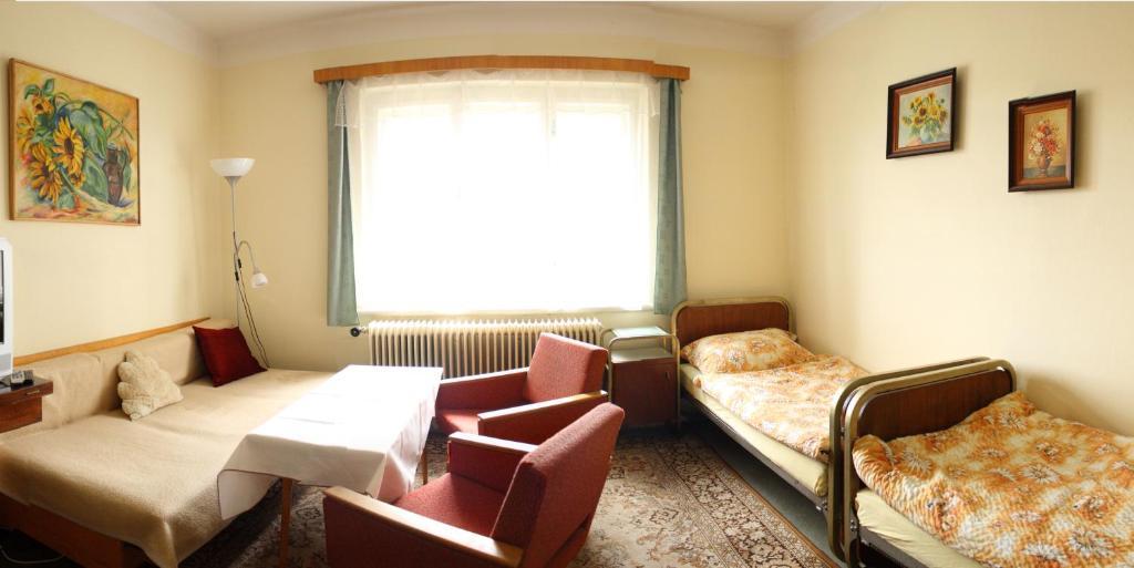 Bungalovy A Ubytovani Ratiborice- Zlic Česká Skalice Szoba fotó