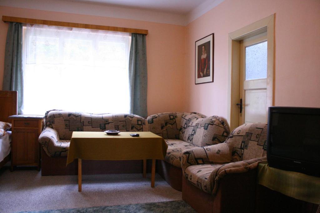 Bungalovy A Ubytovani Ratiborice- Zlic Česká Skalice Szoba fotó