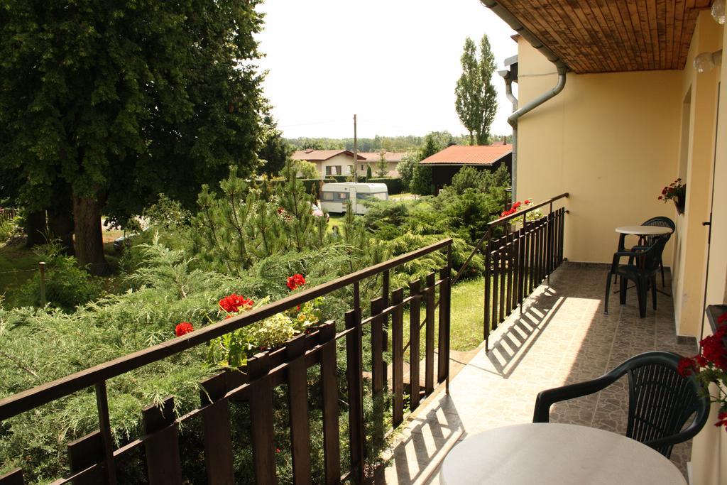 Bungalovy A Ubytovani Ratiborice- Zlic Česká Skalice Kültér fotó